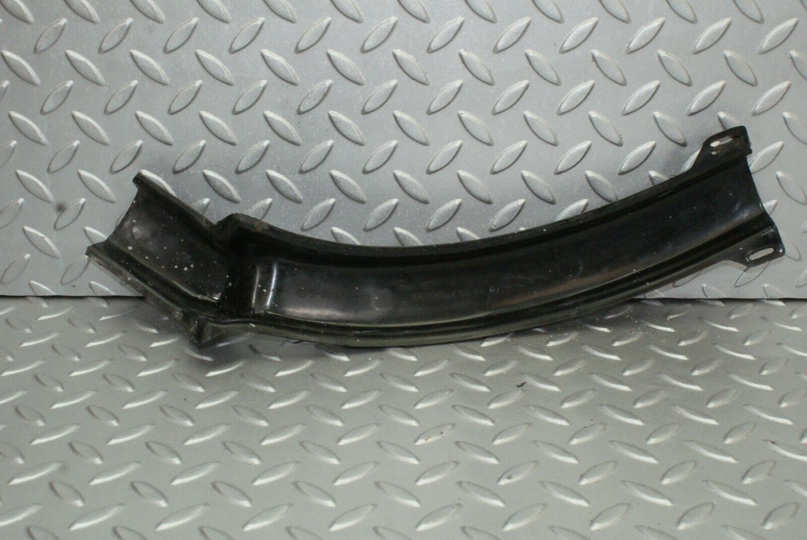 2521 Mercedes-Benz W116 350SE Rear Right Cable Cover 1168210436
