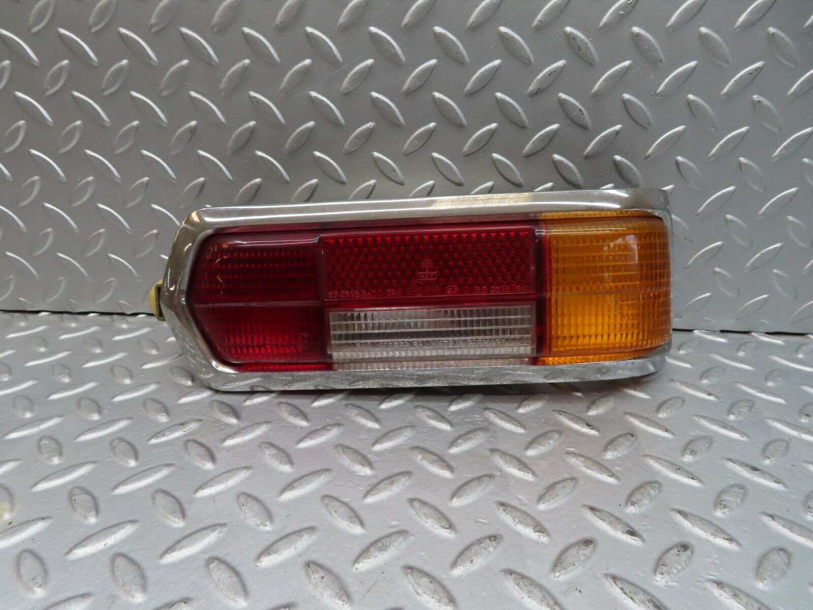12346 Mercedes-Benz W108 280SE 3.5 Tail Light Right Side 1088203064