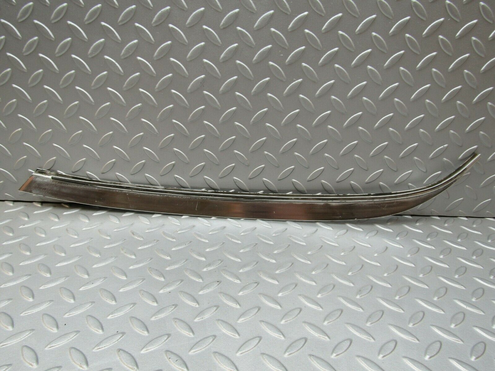 3318 Mercedes-Benz W115 220D Rear Right C Pillar Chrome Moulding