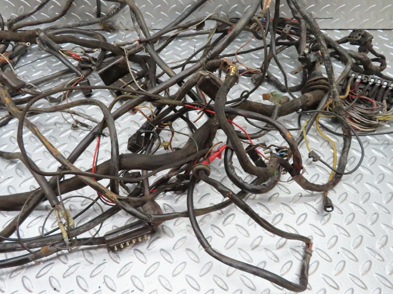 18315 Mercedes-Benz W111 220SE Coupe Engine Chassis Body Wire Wiring Harness