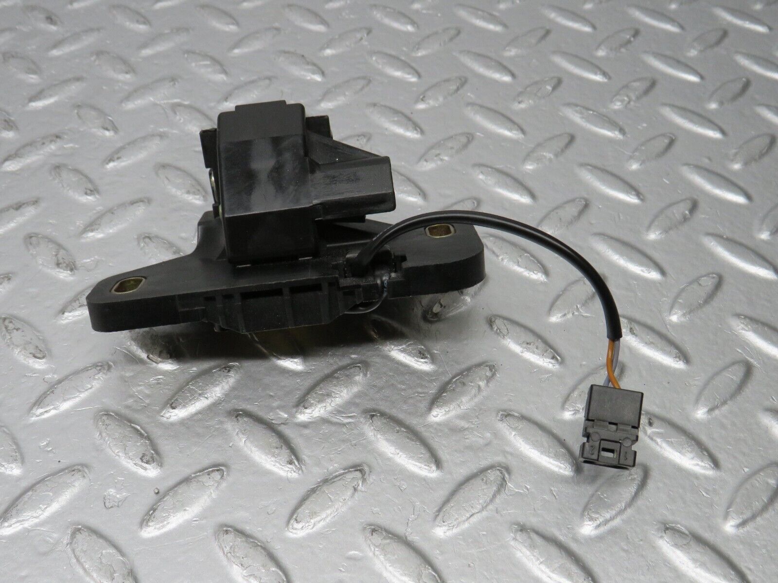 39601 Mercedes-Benz R129 320SL Coupe Trunk Lock Latch 1298201810