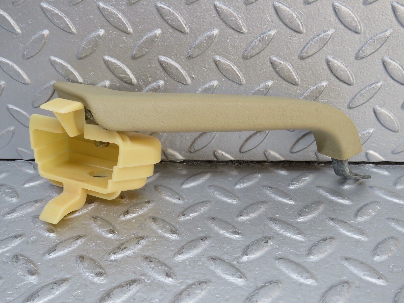 36722 Mercedes-Benz W201 190E 2.0L Interior Door Handle Beige Left 2018100351 2017200128