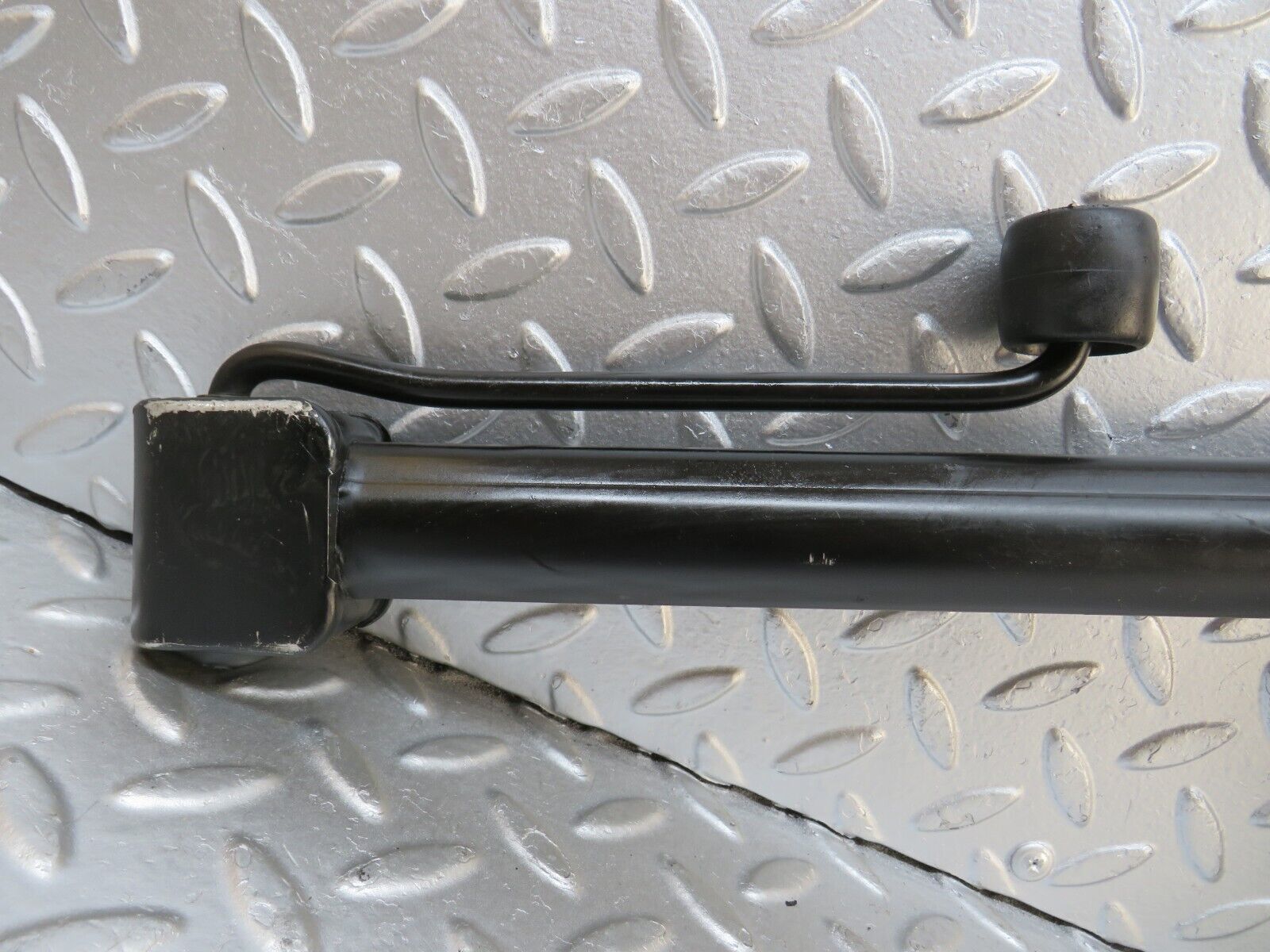 32729 Mercedes-Benz W201 Car Jack 2105830115