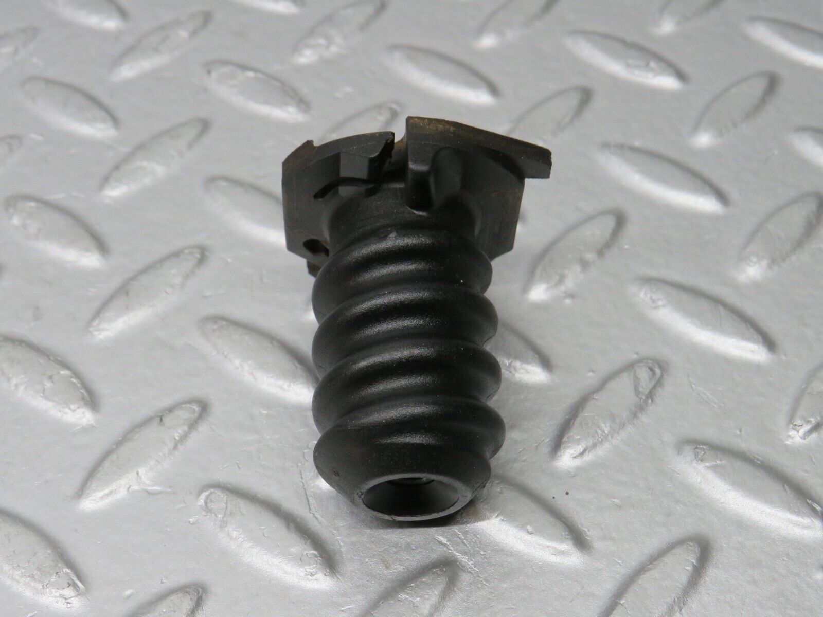 38945 Mercedes-Benz W201 190E 2.6L Spare Wheel Holder 1248980765