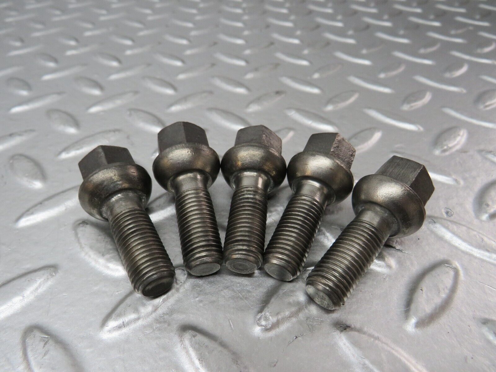 27936 Mercedes-Benz 5x Alloy Wheel Lug Bolt M12x1.5