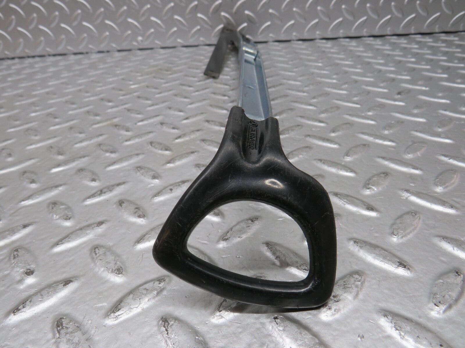 27452 Mercedes-Benz W123 280E Front Right Seat Sliding Adjust Handle