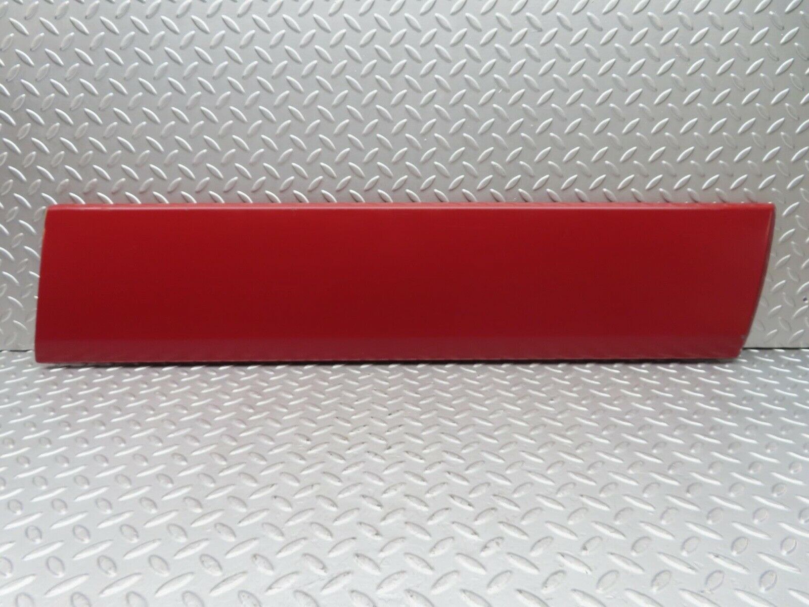 14628 Mercedes-Benz W201 190E Front Right Door Moulding Trim Red 2016905640