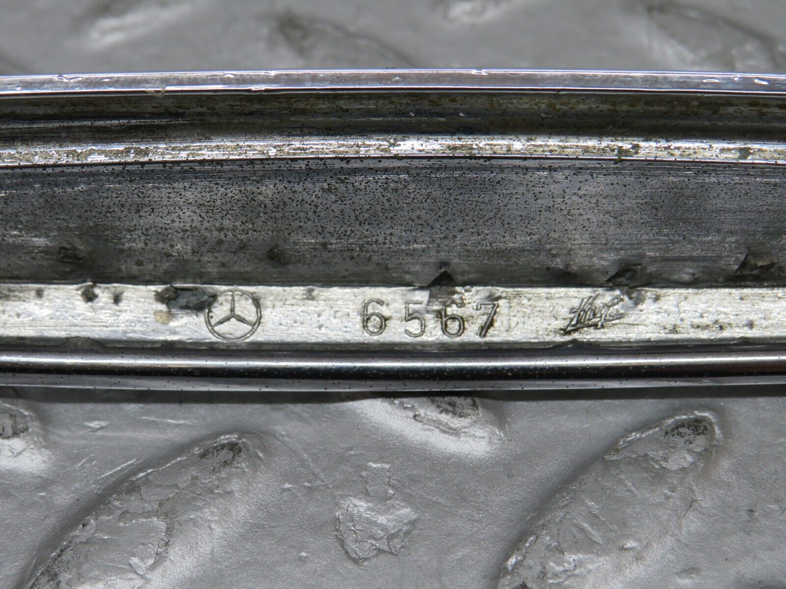 35707 Mercedes-Benz W108 Trunk Lid Chrome Handle