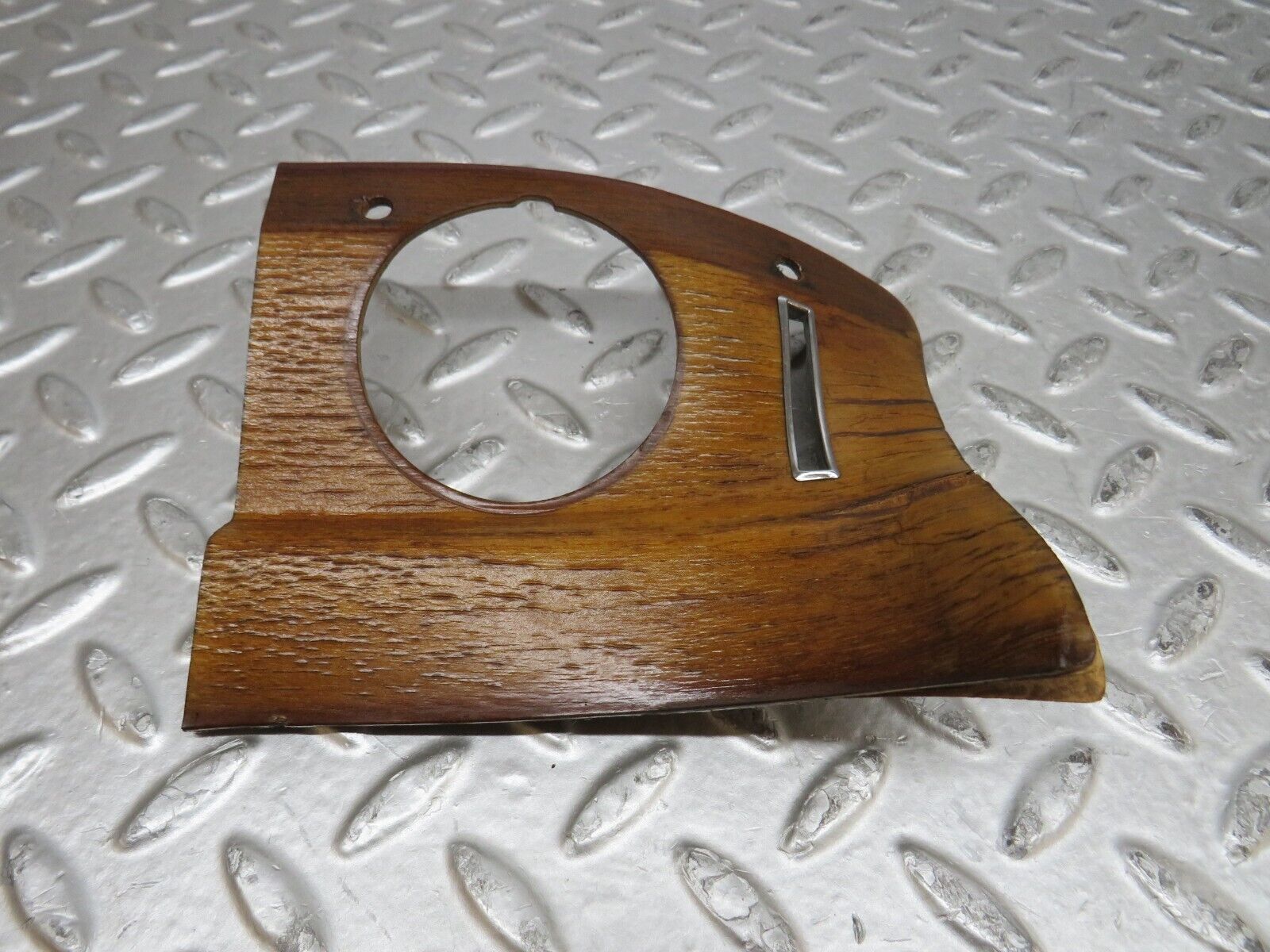 37427 Mercedes-Benz W109 300SEL Dashboard Wood Panel Trim