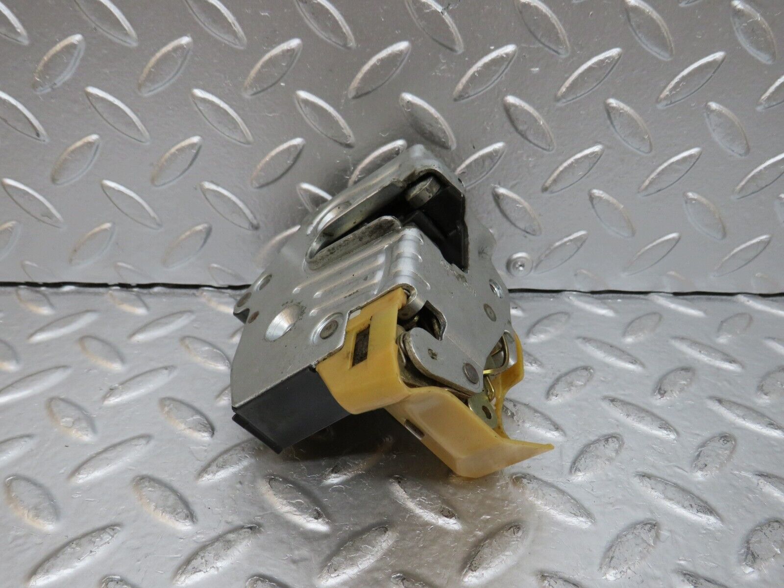 29352 Mercedes-Benz W124 230E Rear Right Door Lock Mechanism