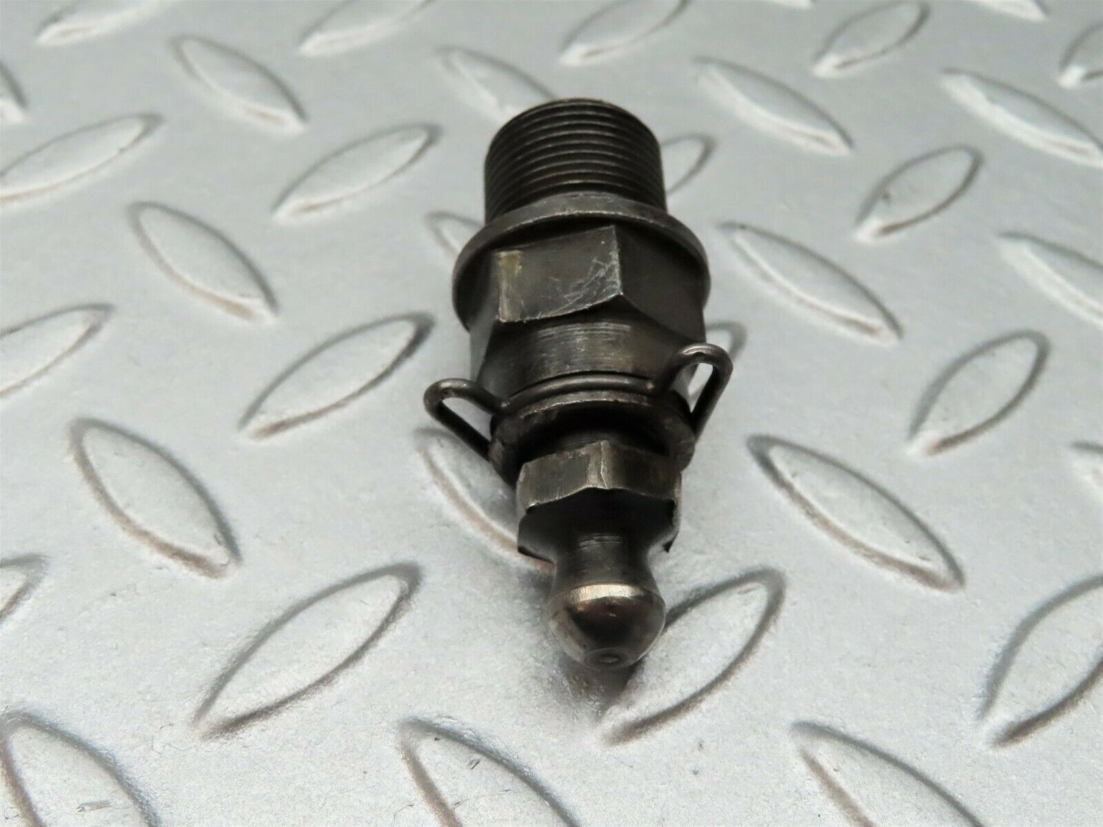 3548 Mercedes-Benz W108 280SE Ball Studs For Rocker Arm Mounting (Timing)