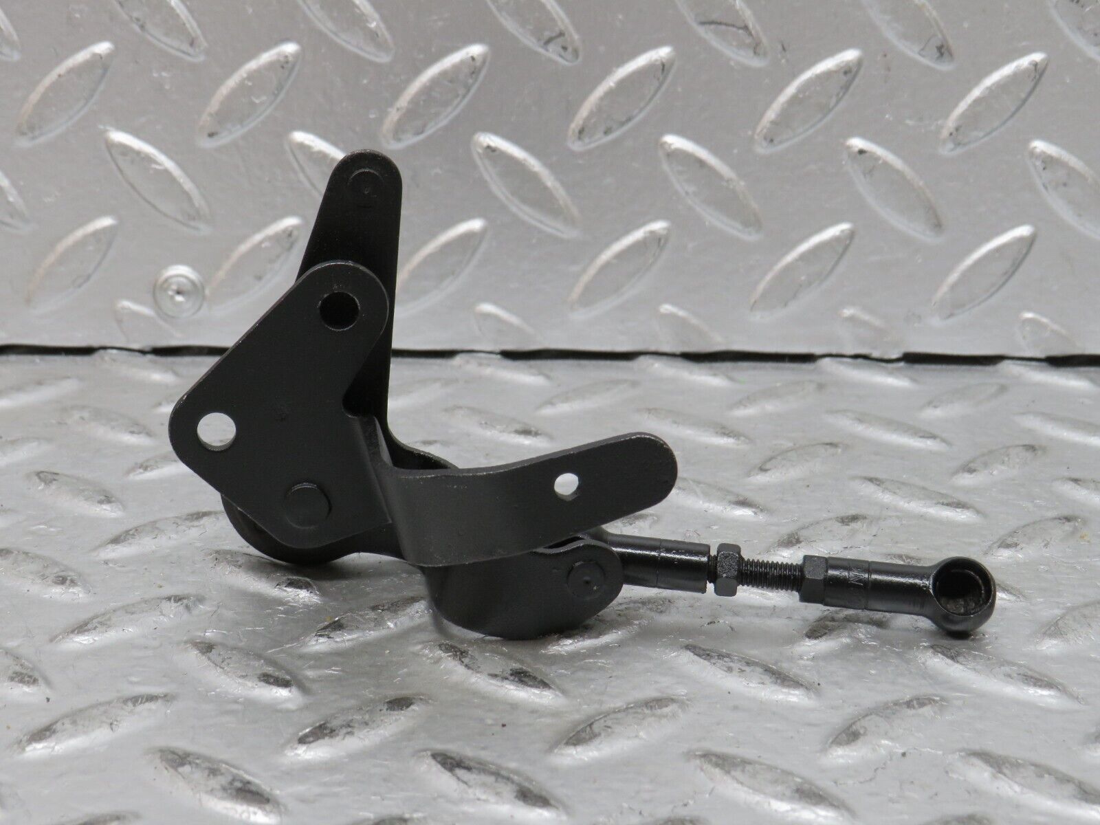 28087 Mercedes-Benz W123 280E Throttle Linkage