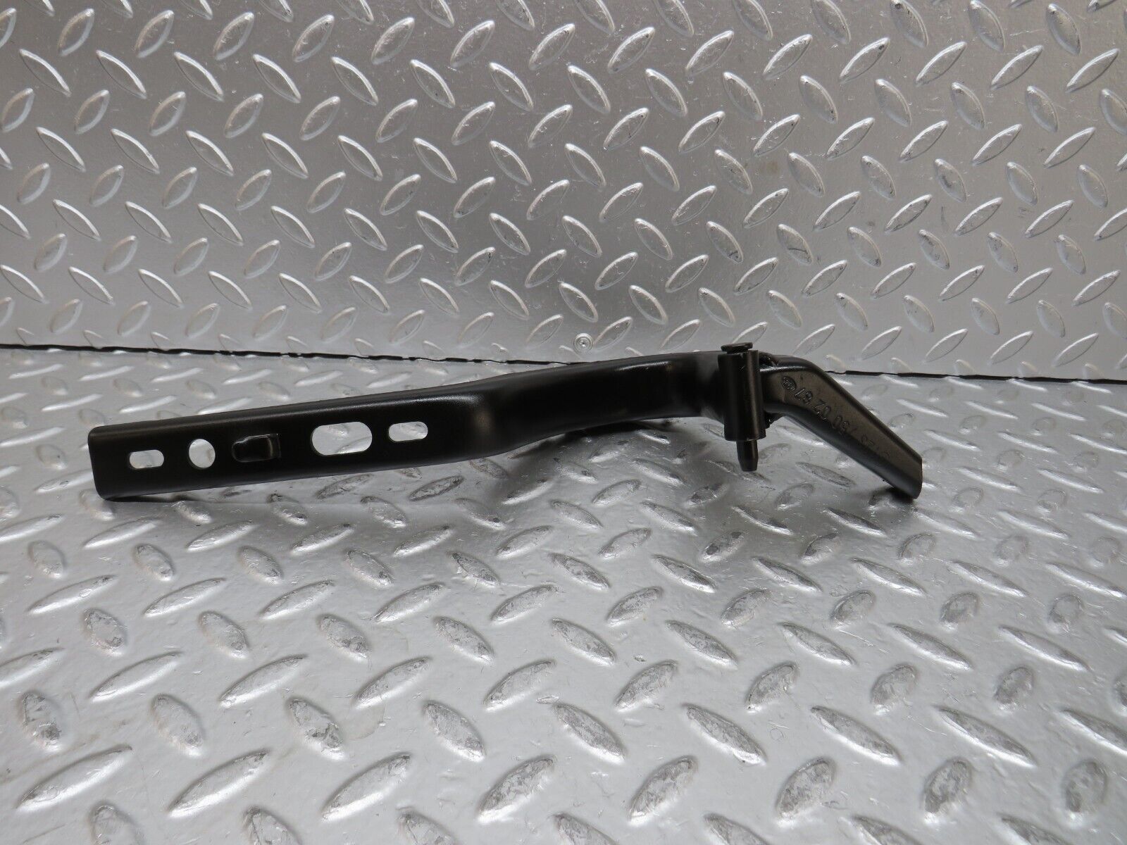 27916 Mercedes-Benz W123 280E Trunk Lid Hinge Right 1237500287