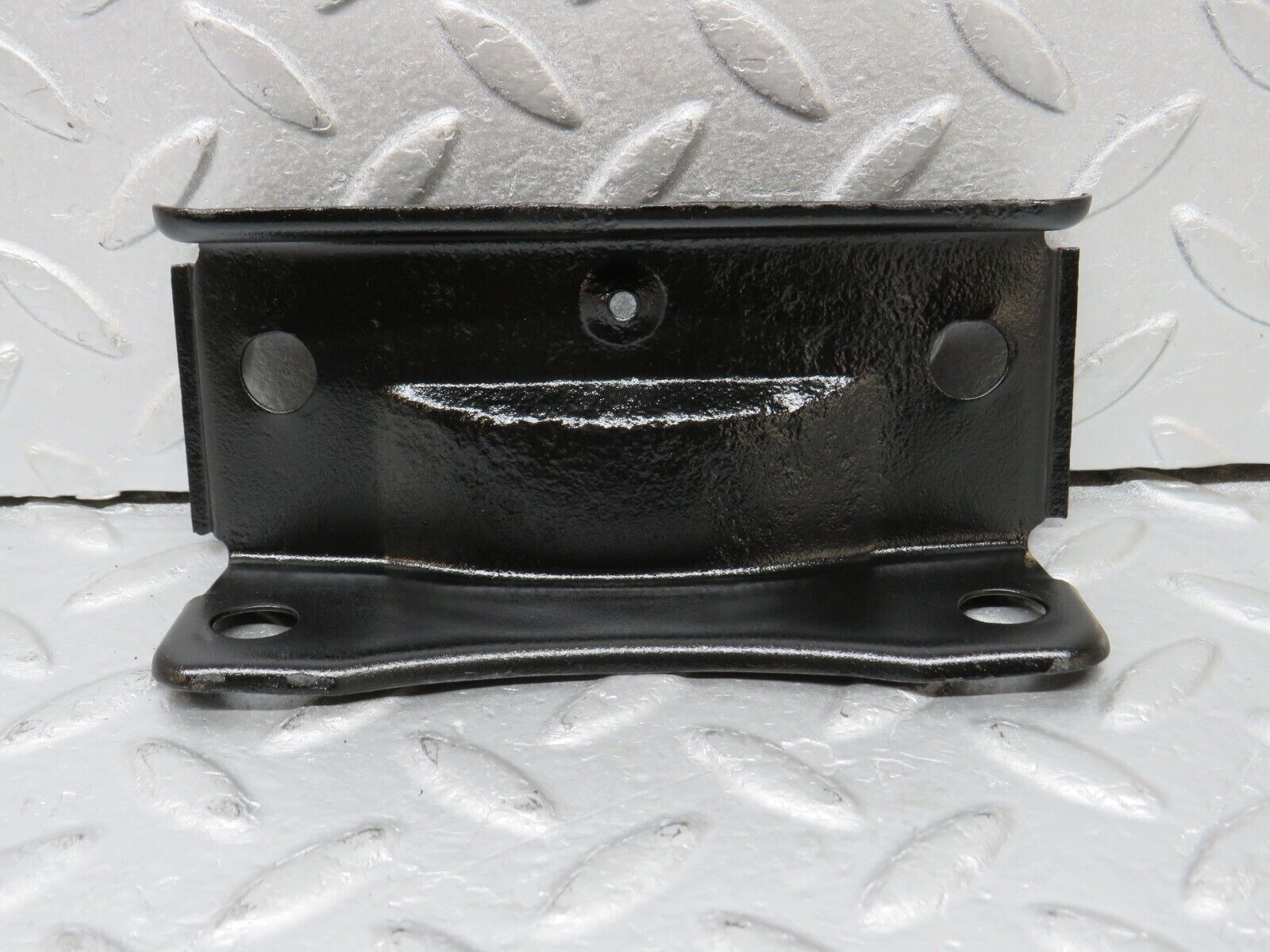 38929 Mercedes-Benz W201 190E 2.6L Cardan Shaft Prop Shaft Support