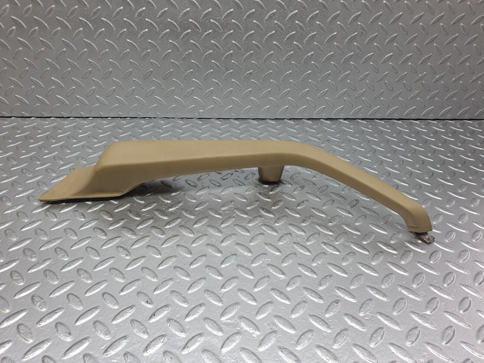40930 Mercedes-Benz W126 300SE Rear Right Interior Door Handle Beige 126970121