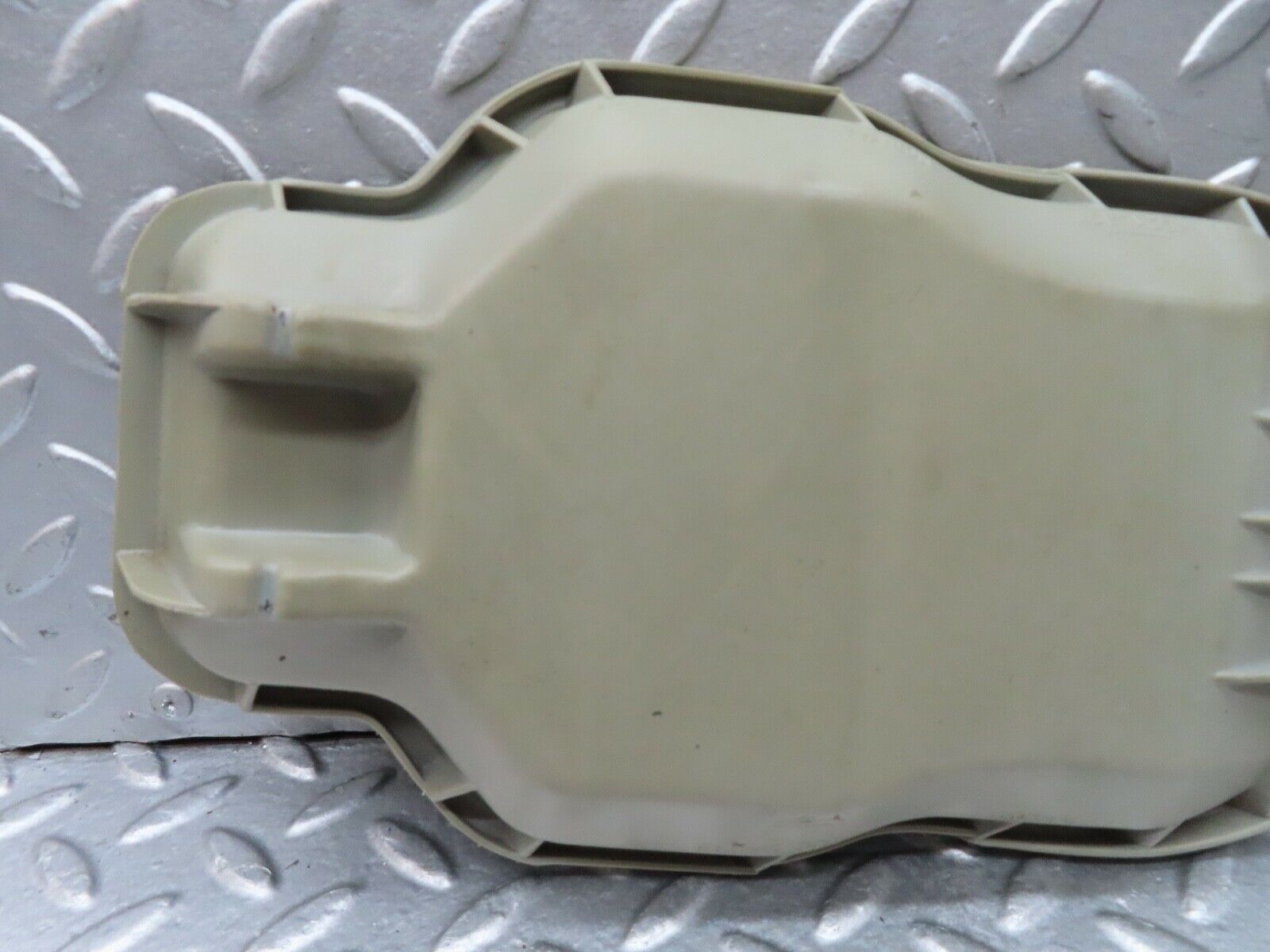 18108 Mercedes-Benz W123 200 Headlight Cover