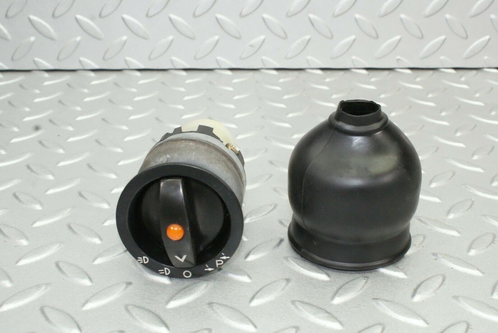 2503 Mercedes-Benz W116 350SE Headlight Switch