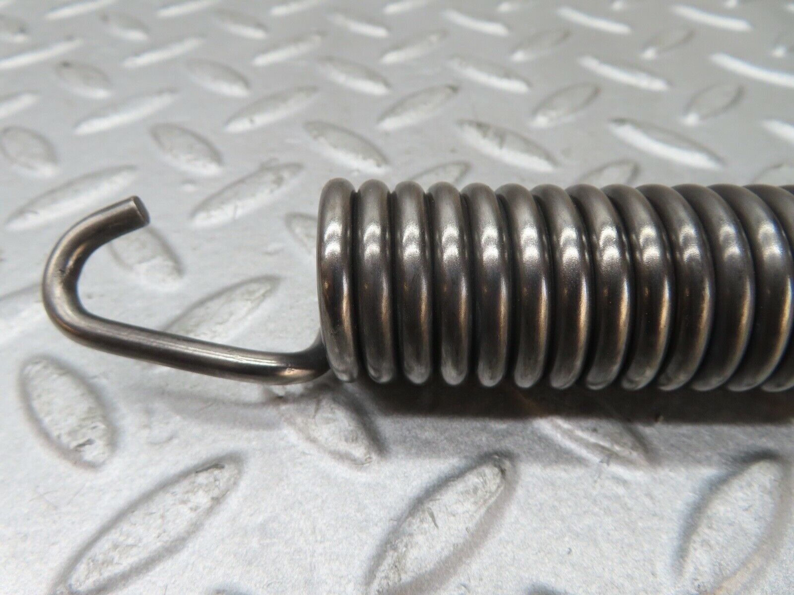 17603 Mercedes-Benz W116 450SEL Bonnet Hinge Spring