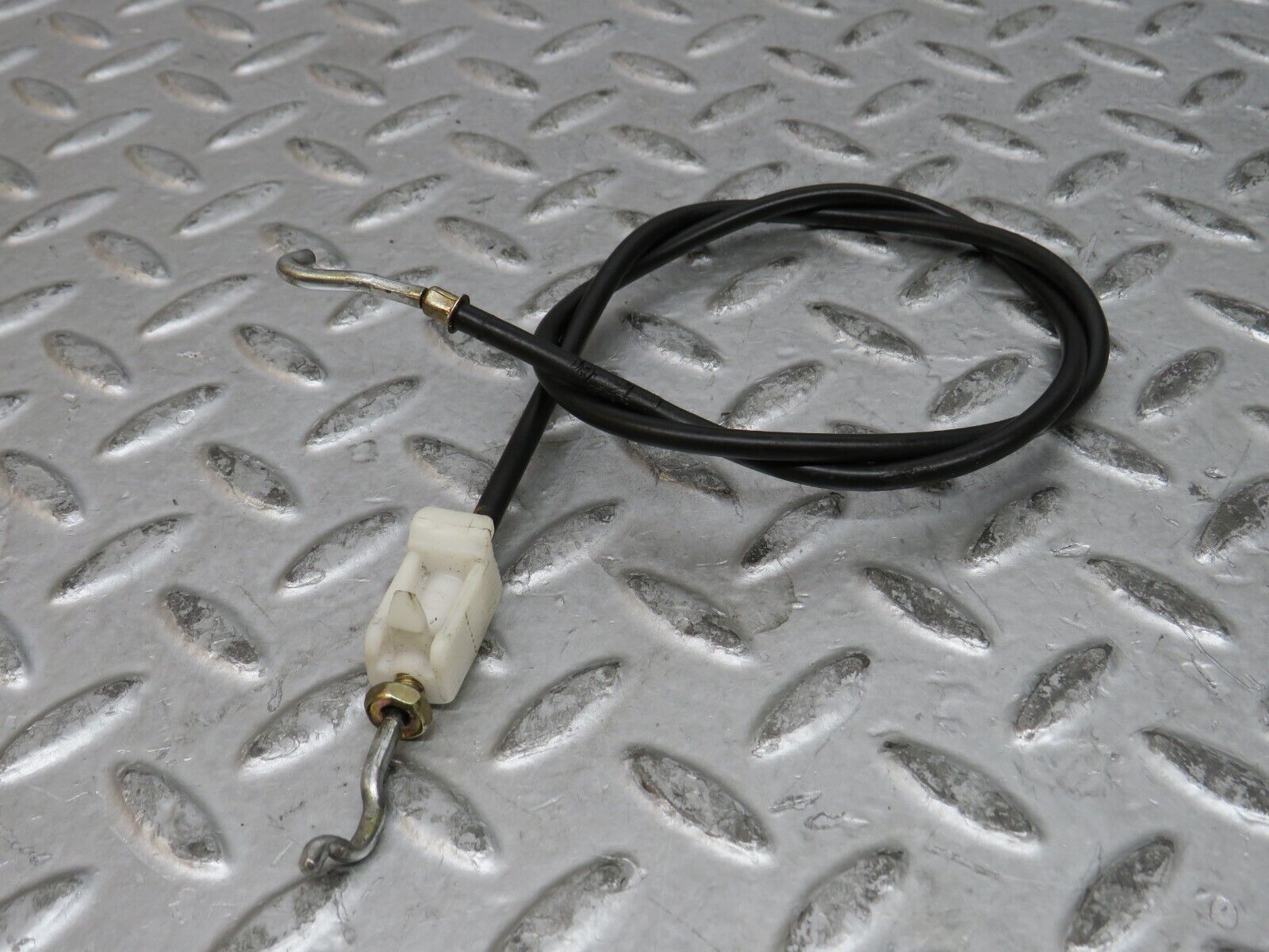 29151 Mercedes-Benz C124 320CE Coupe Door Lock Cable