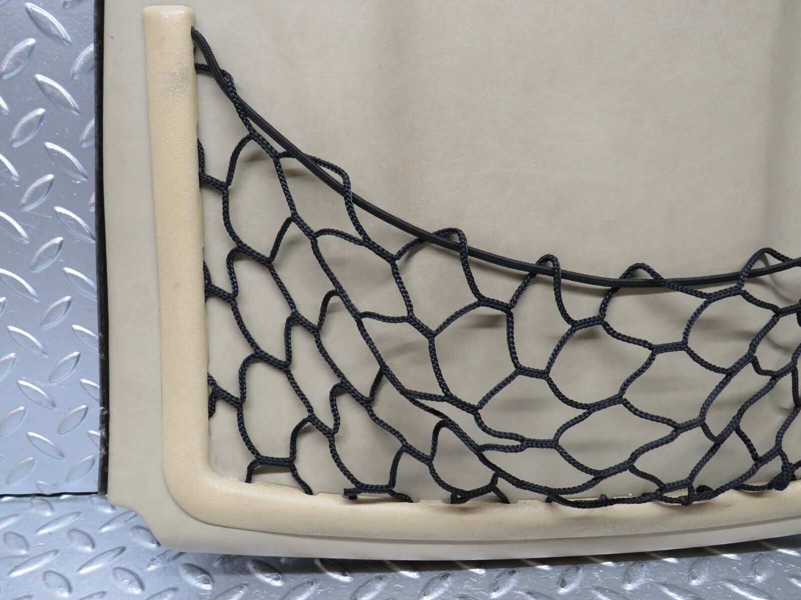 29484 Mercedes-Benz W124 230E Front Right Driver Seat Rear Cover 1249100139