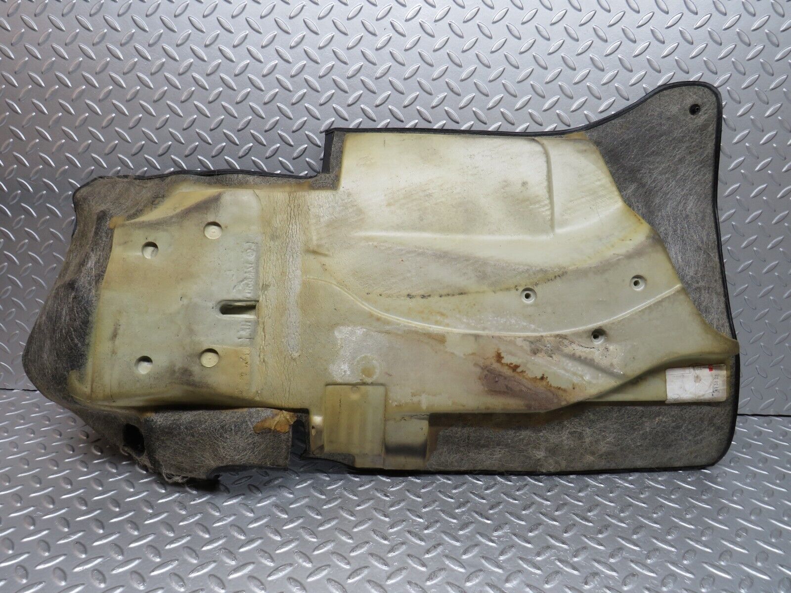 37937 Mercedes-Benz A124 320E Cabriolet Front Right Floor Carpet Black