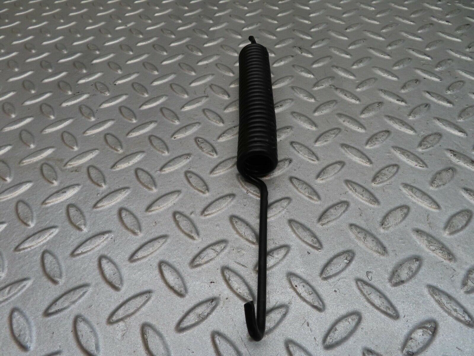 12679 Mercedes-Benz W108 280SE 3.5 Bonnet Hinge Spring