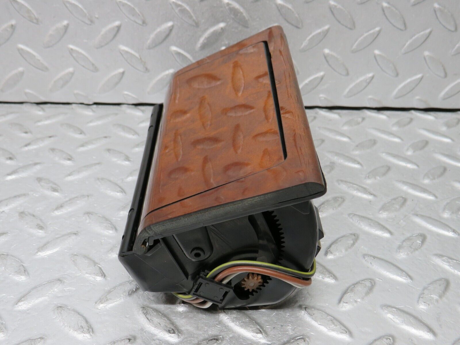 37925 Mercedes-Benz A124 320E Cabriolet Centre Console Ashtray Wood Finish