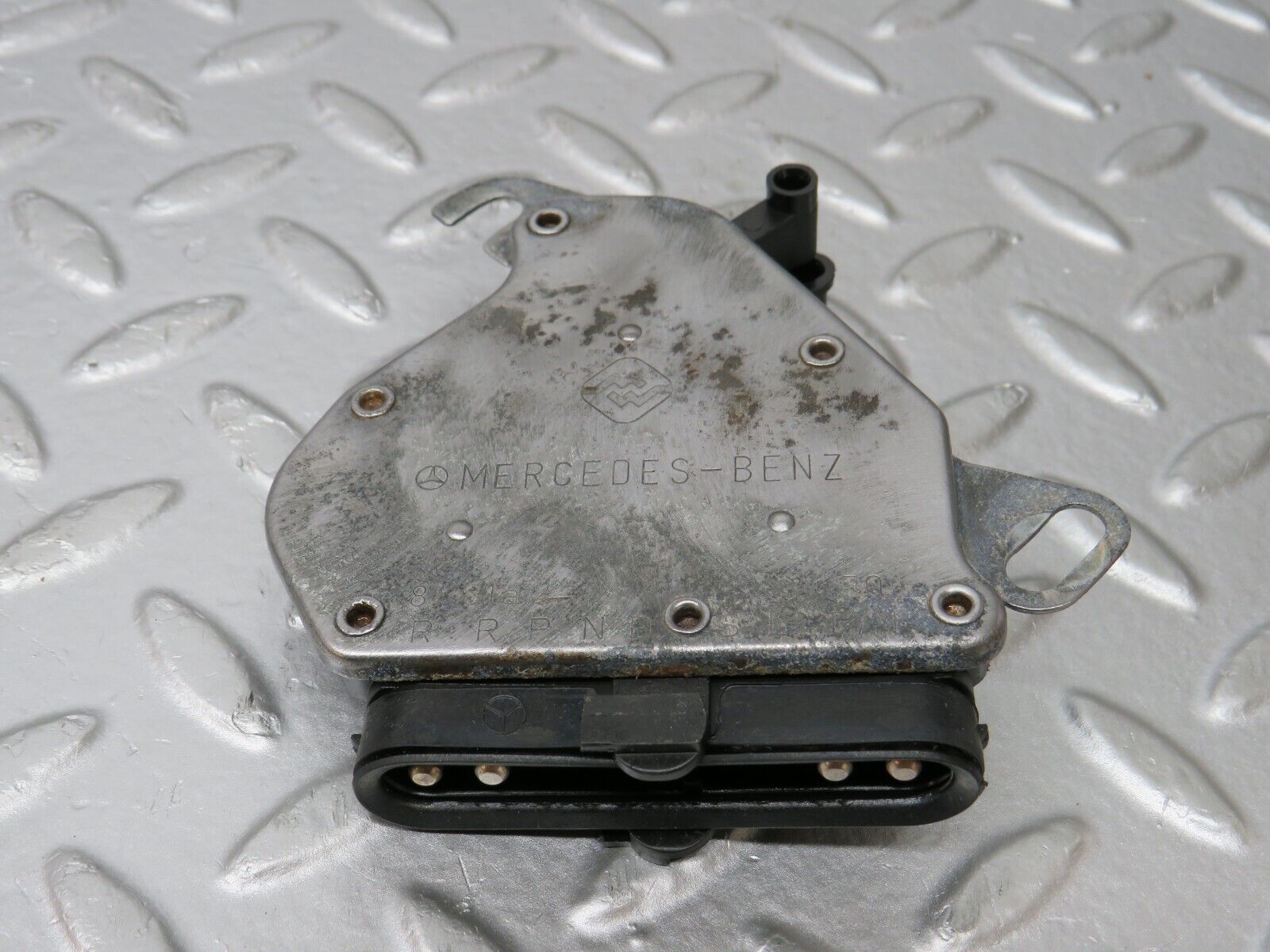 34242 Mercedes-Benz W124 260E Reverse Light Switch 1235450142 1235401945