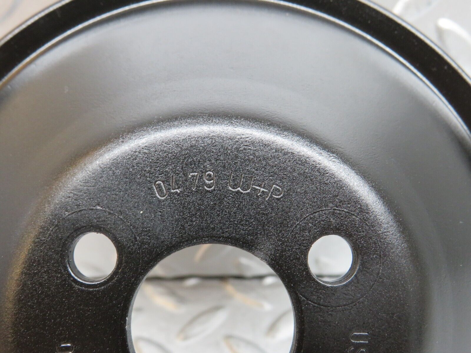 29513 Mercedes-Benz W124 230E Power Steering Pulley 2014600479