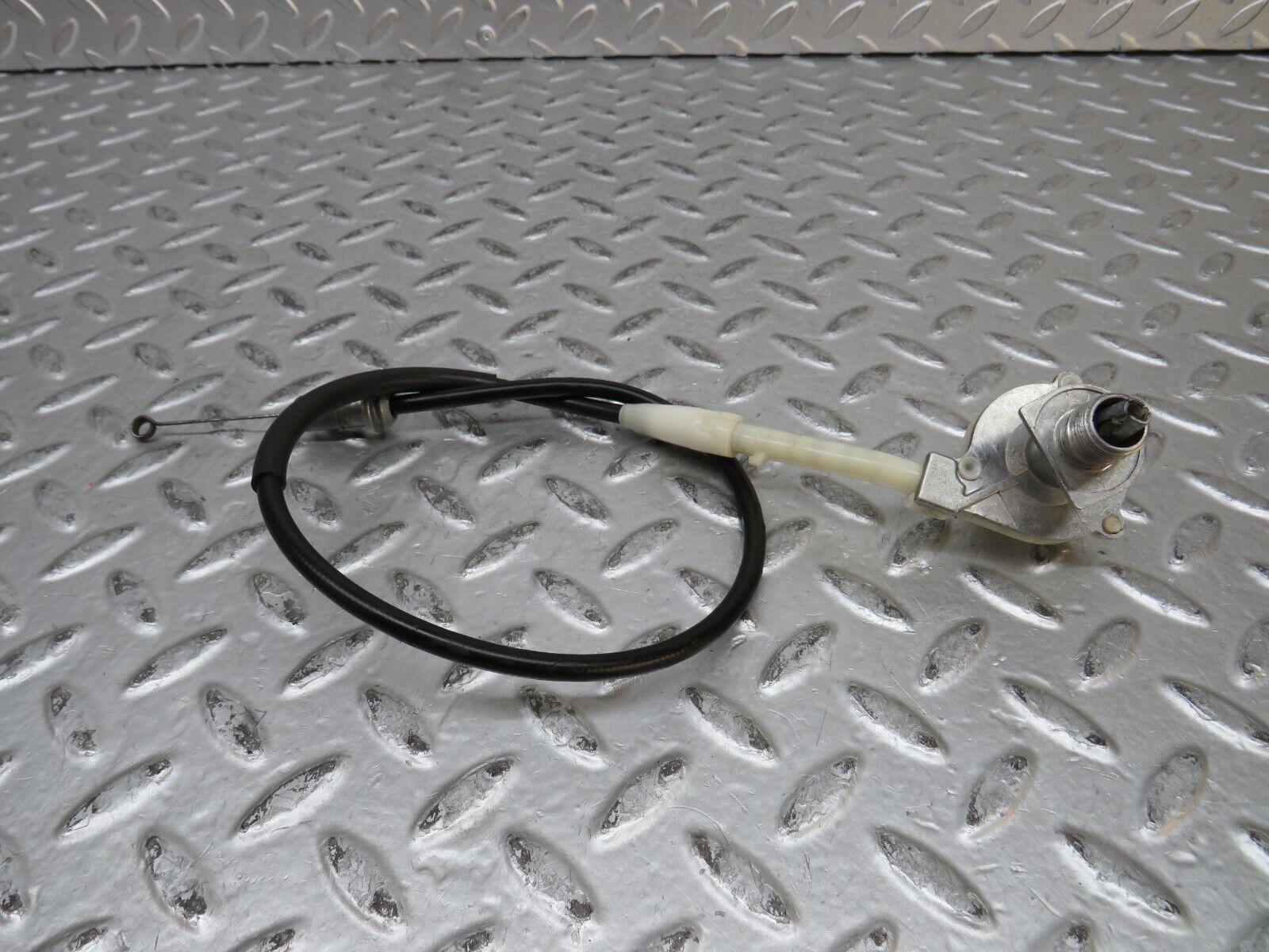 28477 Mercedes-Benz S123 240D Wagon Heater Control Unit