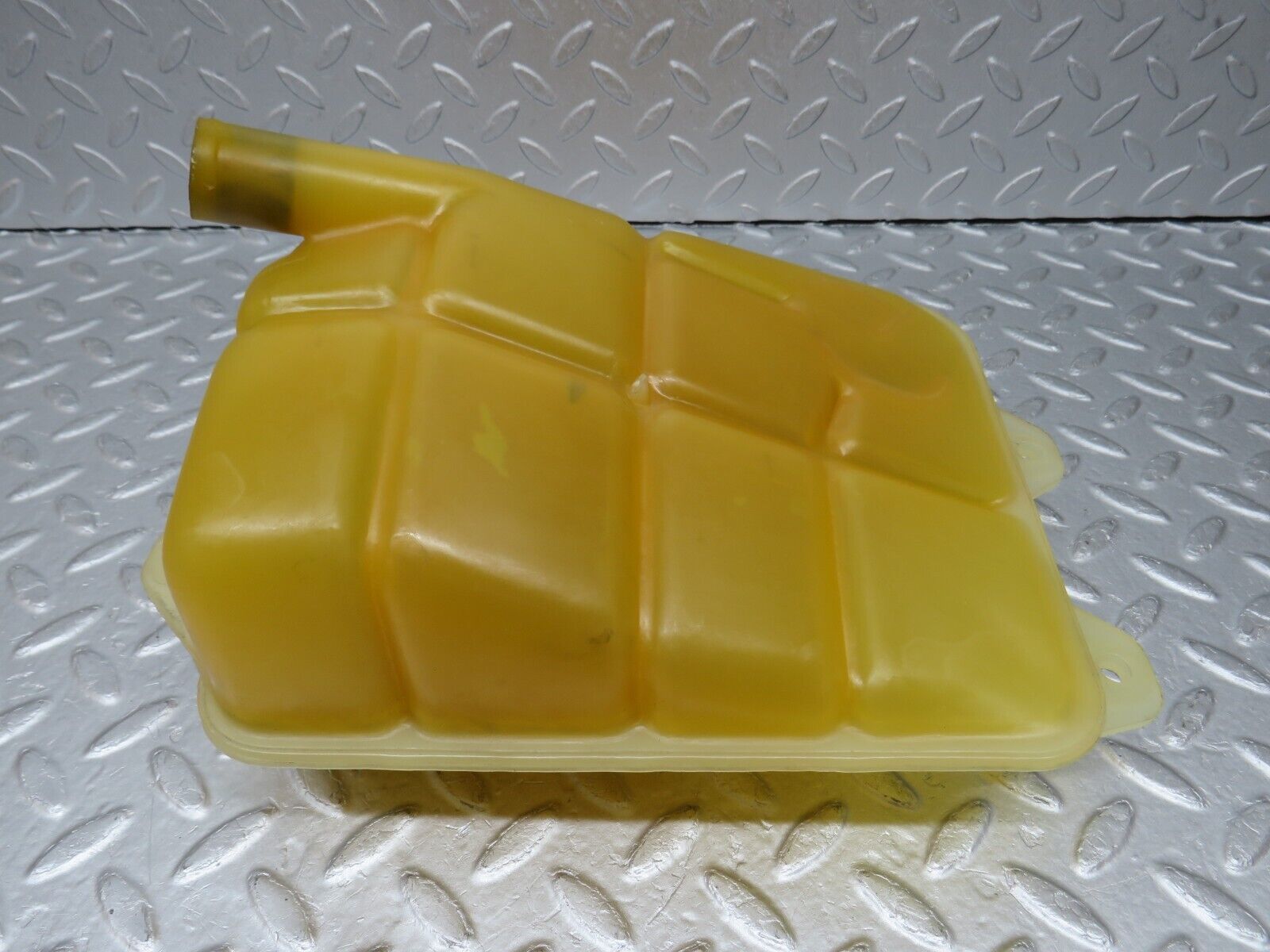 35995 Mercedes-Benz W126 420SE Coolant Reservoir Tank 1265001549