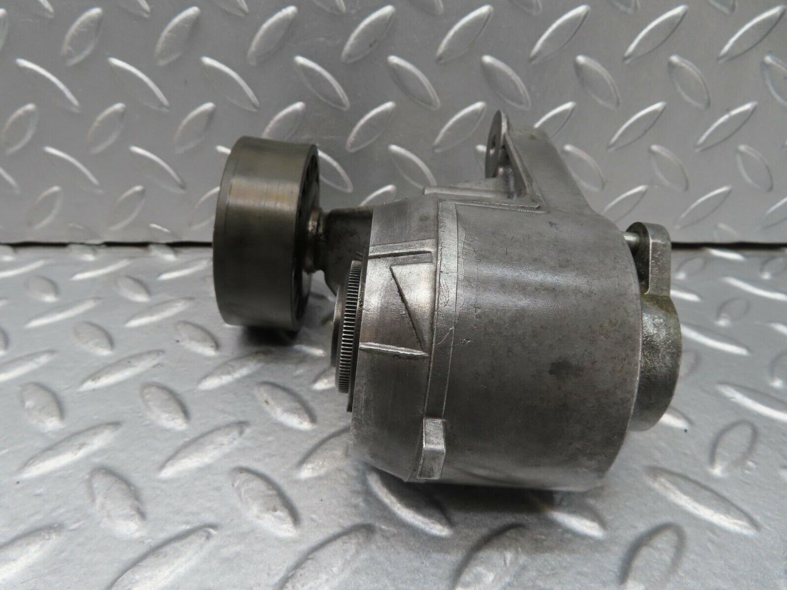 16409 Mercedes-Benz W124 260E Belt Tensioner 1032021140