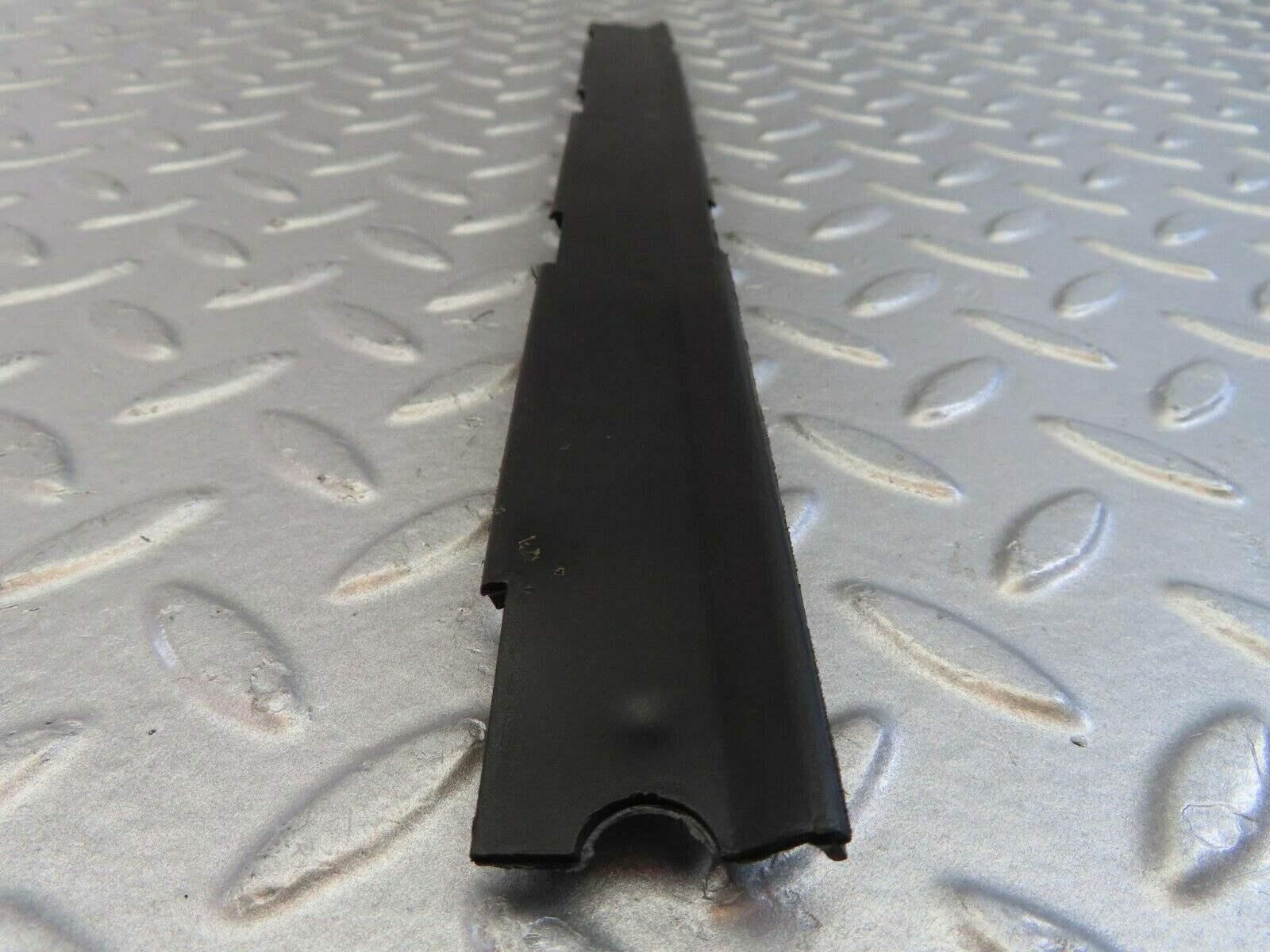 10041 Mercedes-Benz C123 230CE Coupe Distributor Plug Protective Cap 1021591240