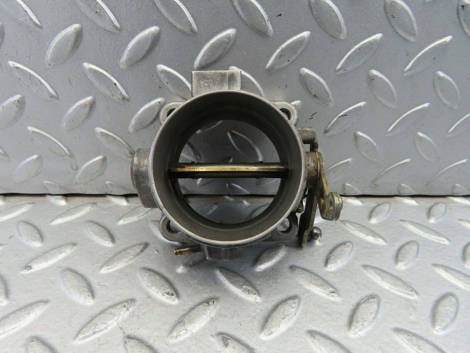 9231 Mercedes-Benz W123 Throttle Body 0011402353