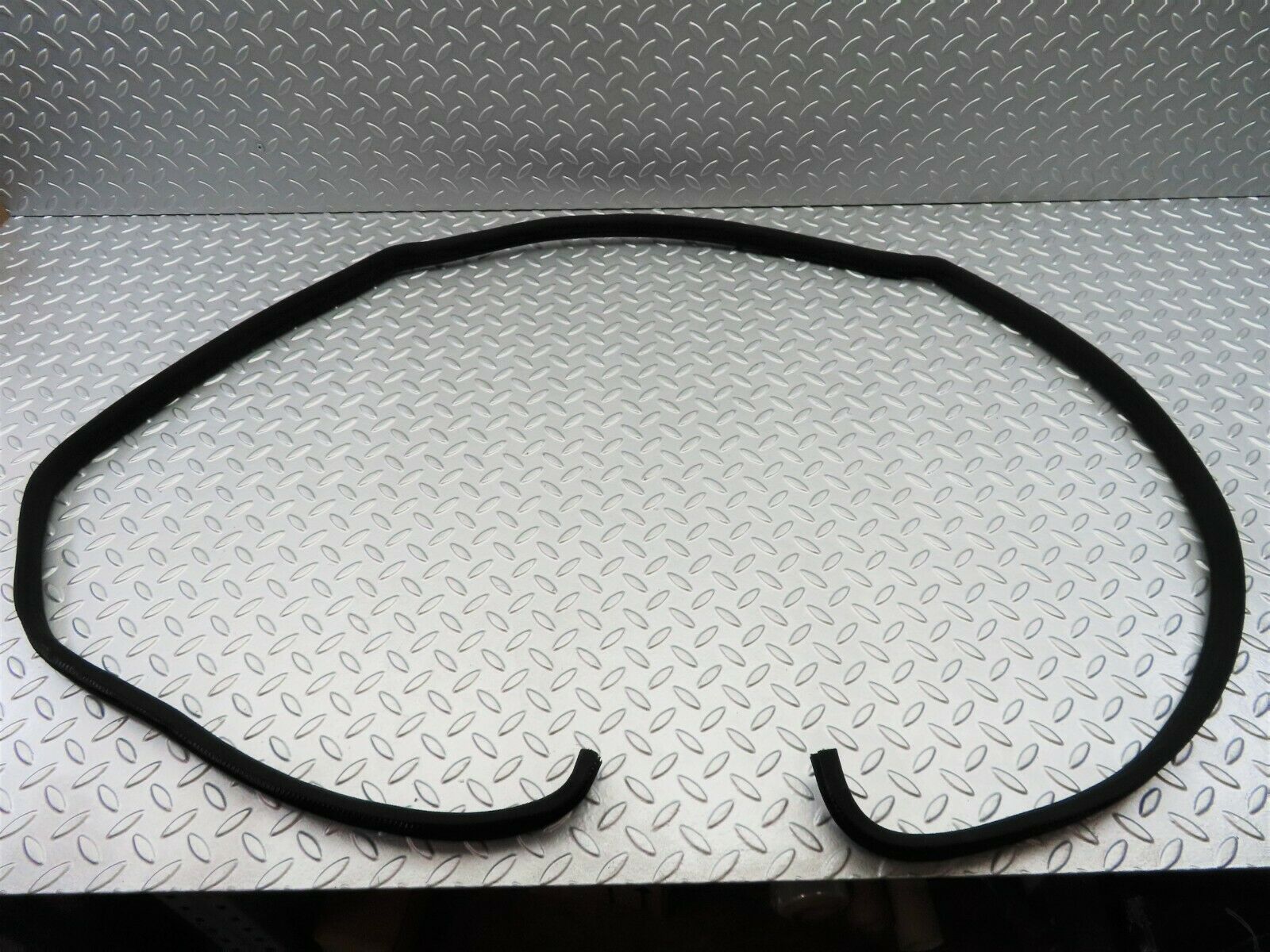 6636 Mercedes-Benz S124 E220 Wagon Rear Left Cloth Covered Door Seal