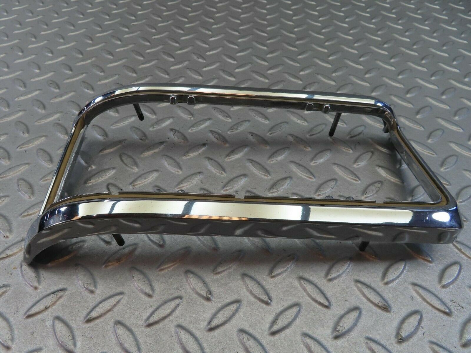 8128 Mercedes-Benz W115 Tail Light Chrome Frame Left