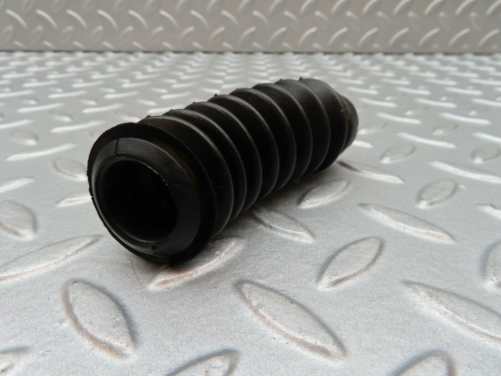 3872 Mercedes-Benz S123 200T Wagon Cable Protector For Door 1238210697