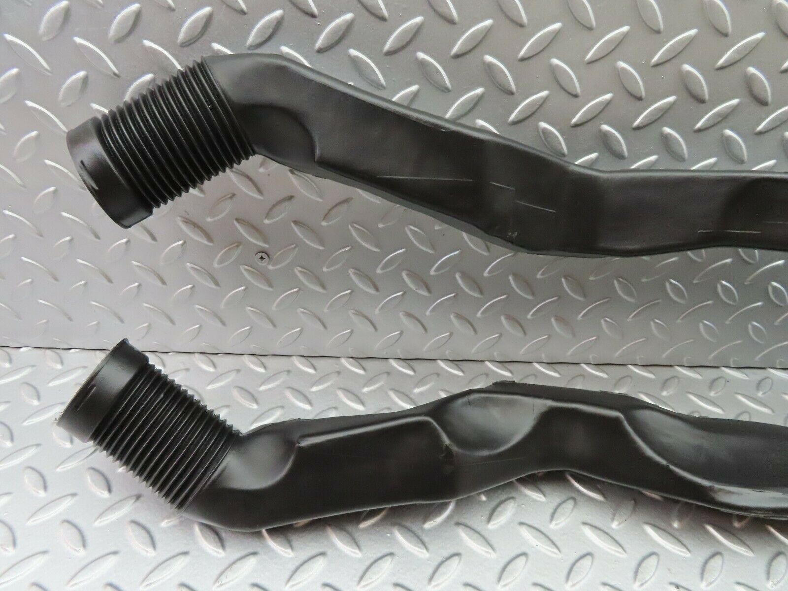 6133 Mercedes-Benz W126 380SE Air Duct Heating Pipe 1268310646