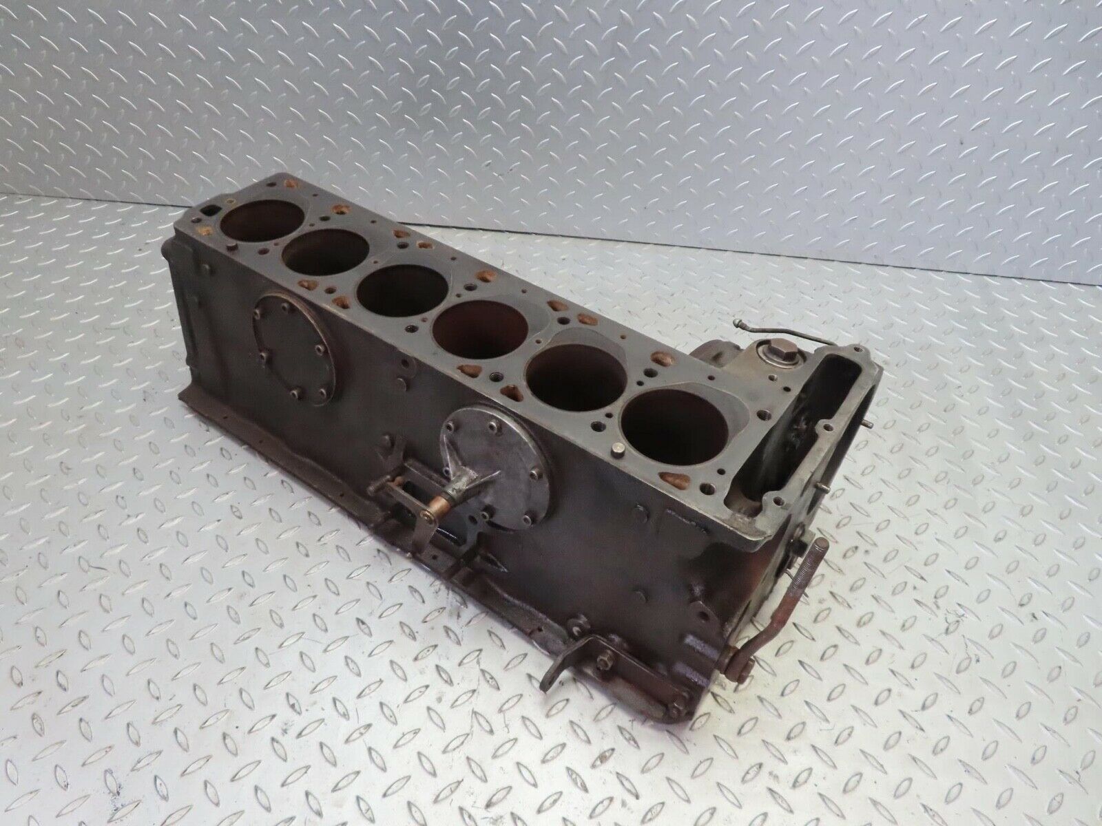 13024 Mercedes-Benz W111 220SE Engine Block 1270110601 M127.982