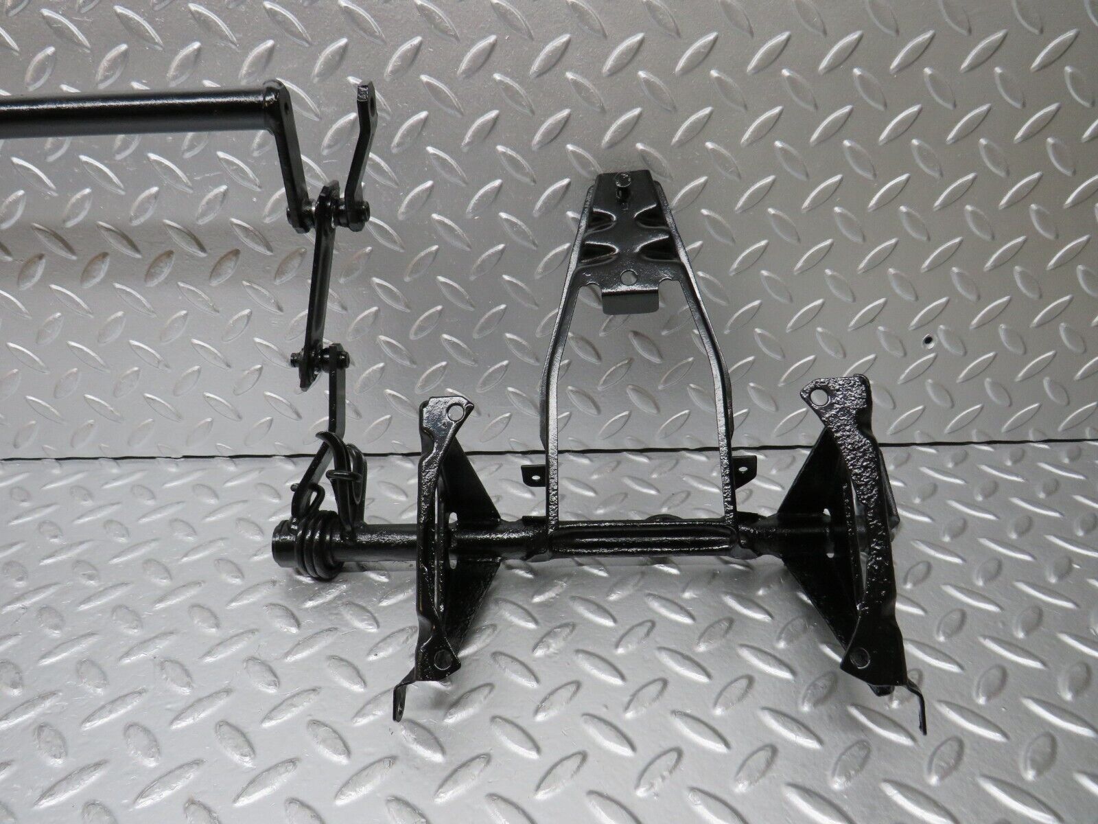 29970 Porsche 924 Headlight Lift Linkage Pivot Bar Rod