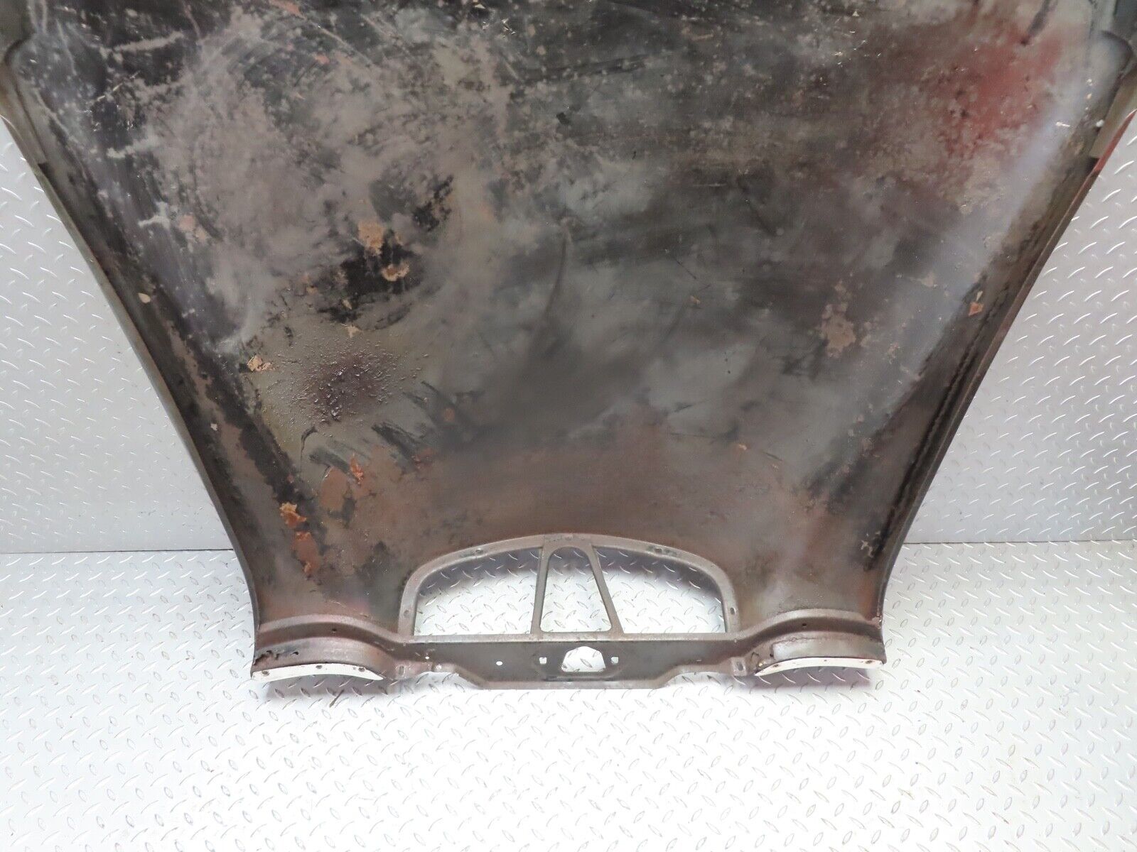 19818 Mercedes-Benz W121 190b Ponton Bonnet