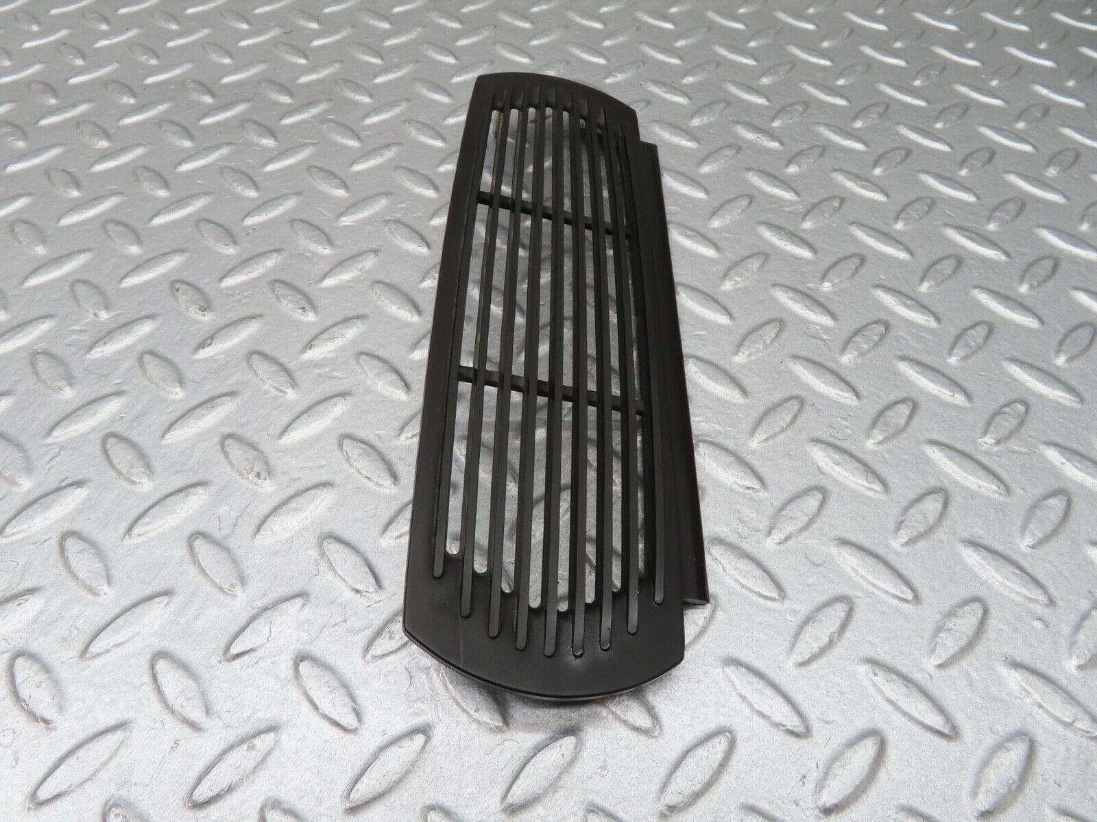 12775 Mercedes-Benz W111 220SE Dashboard Speaker Cover