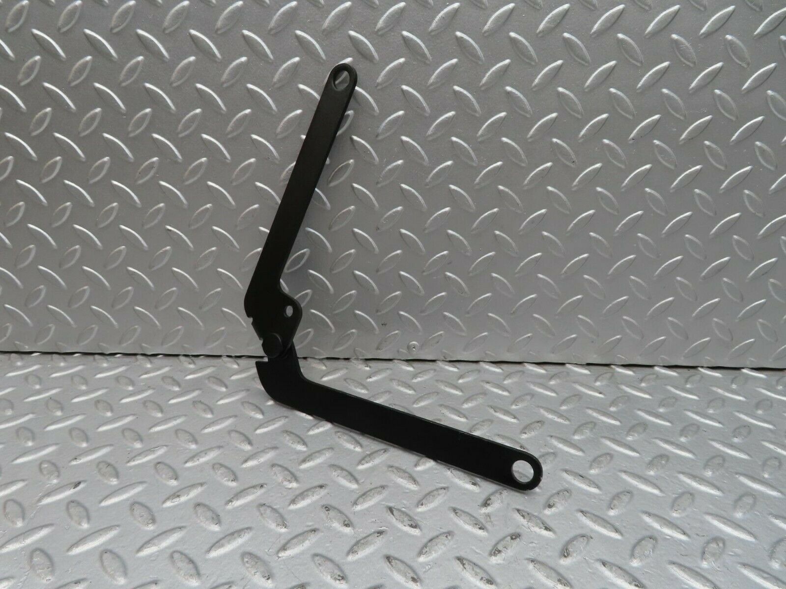 16605 Mercedes-Benz C107 380SLC Bonnet Hinge Right Side