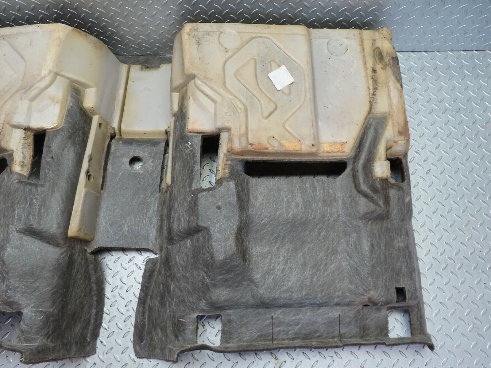 19416 Mercedes-Benz C140 CL420 Coupe Rear Floor Carpet Grey 1406800541