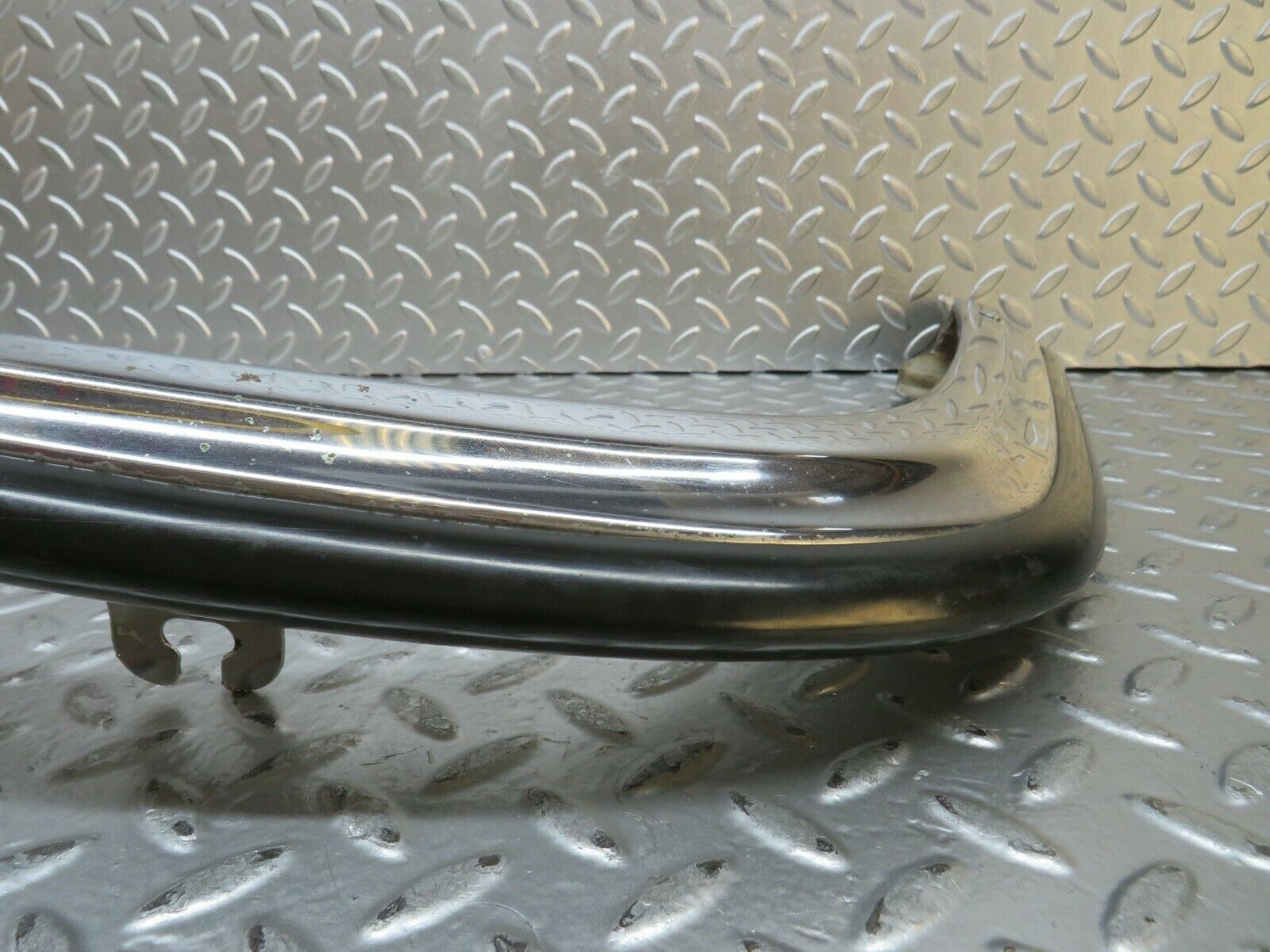 23237 Mercedes-Benz W116 350SE Front Right Upper Bumper Corner 1168800270