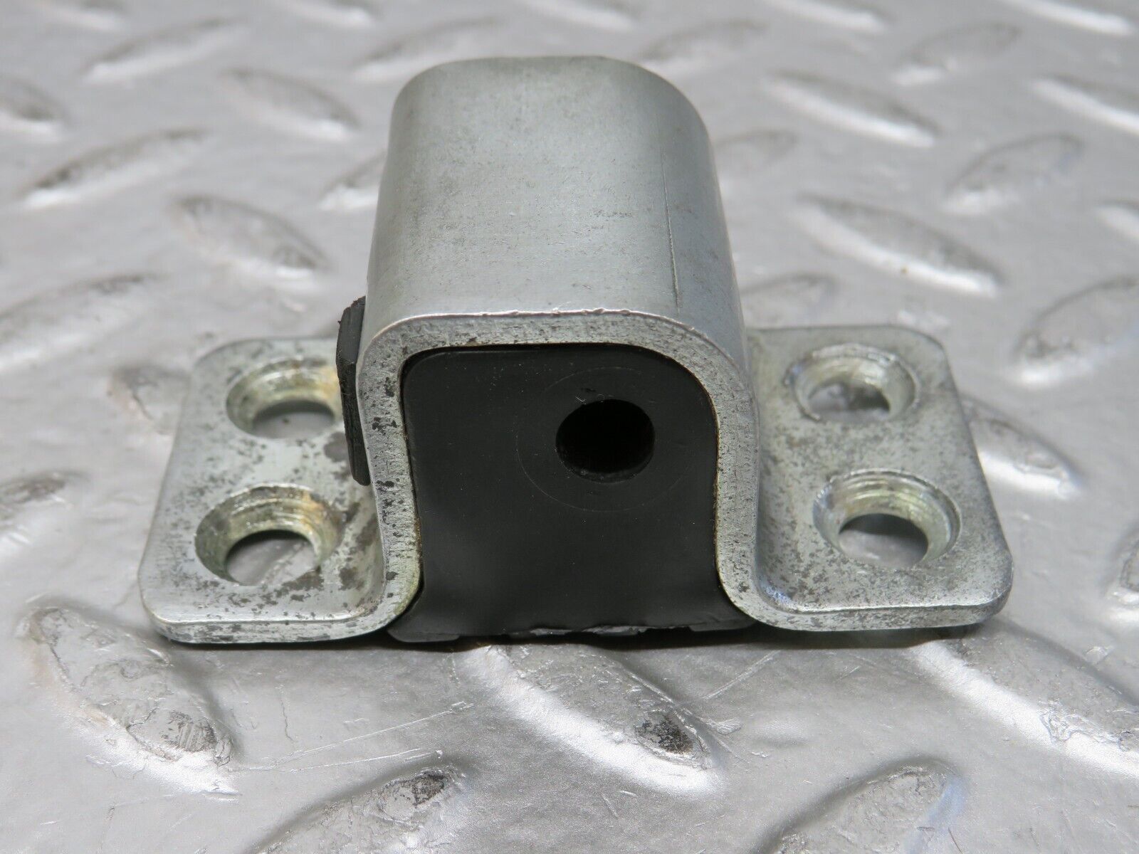 26805 Mercedes-Benz W123 240D Door Lock Latch Front Right Side