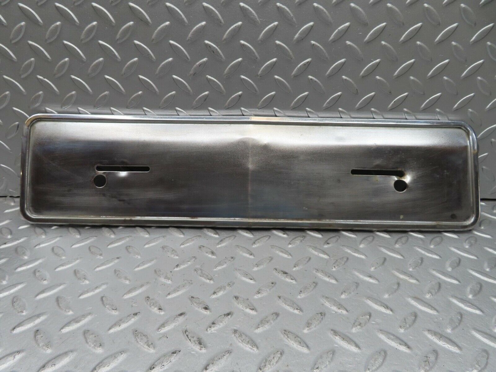 12612 Mercedes-Benz W108 280SE 3.5 Front number Plate Holder