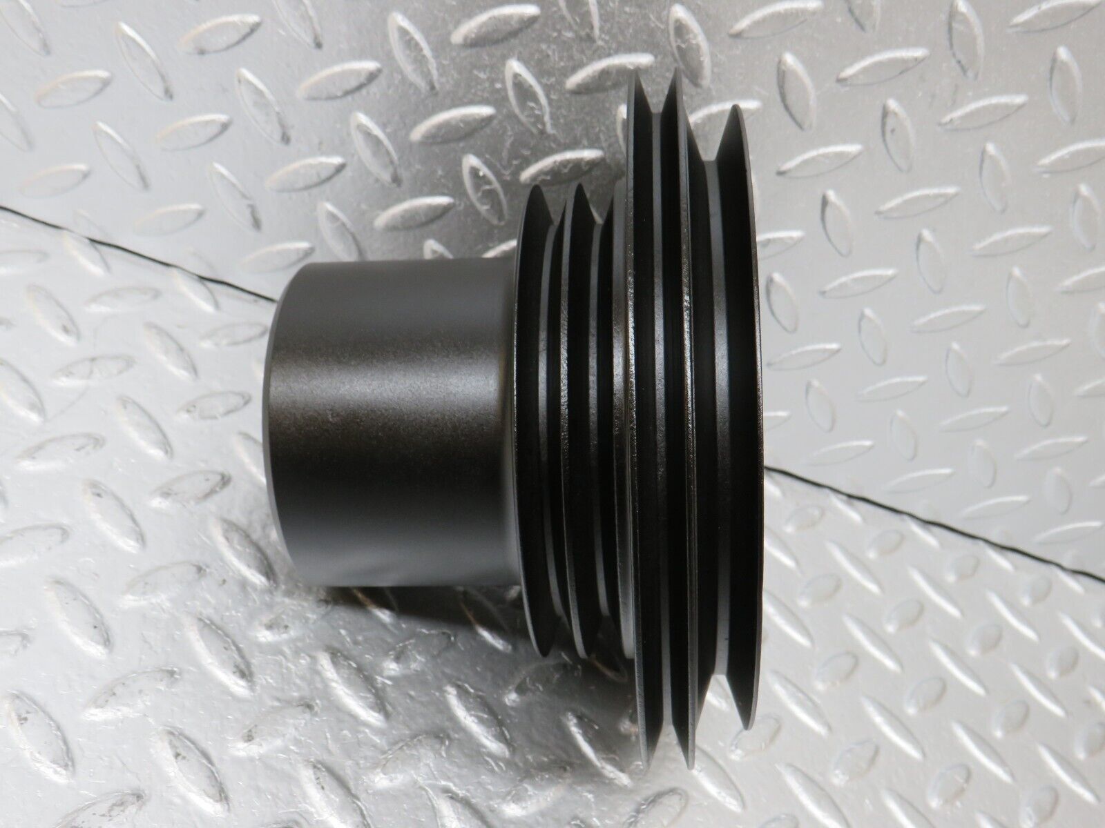 34597 Mercedes-Benz C126 380SEC Coupe Crankshaft Pulley