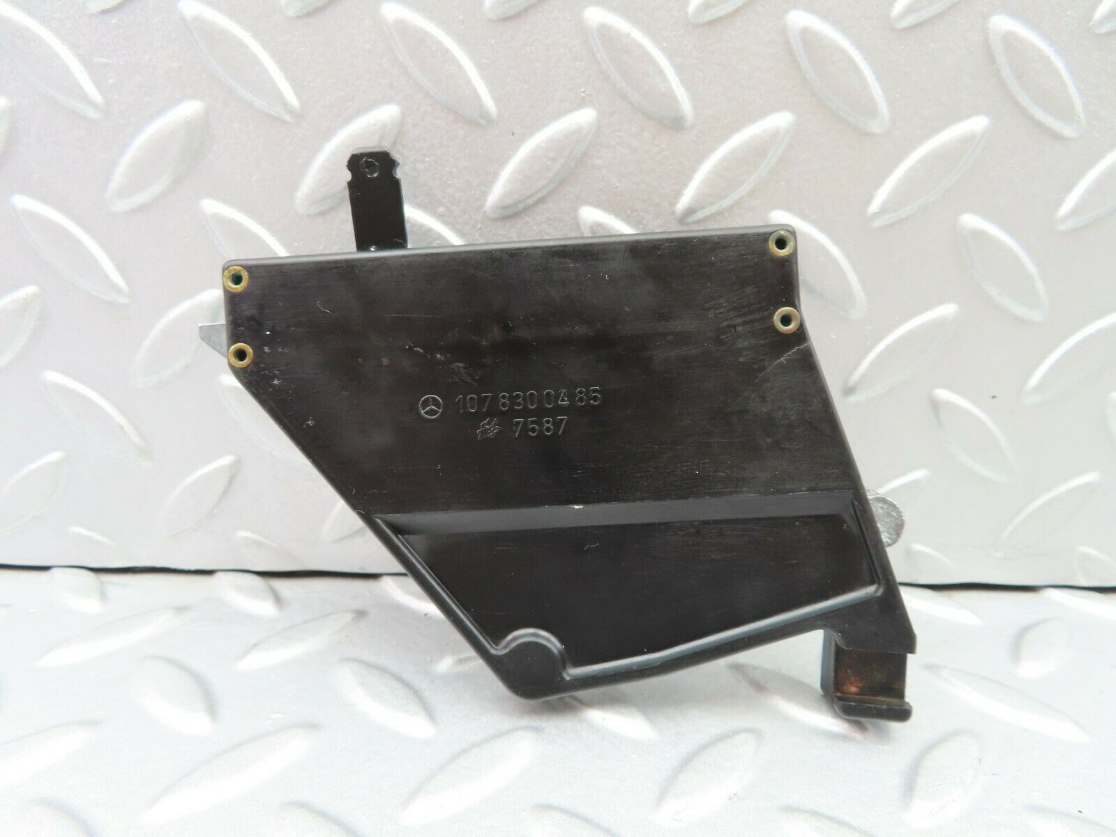 6970 Mercedes-Benz C107 350SLC Coupe Air Vent Control Lever Right 1078300485