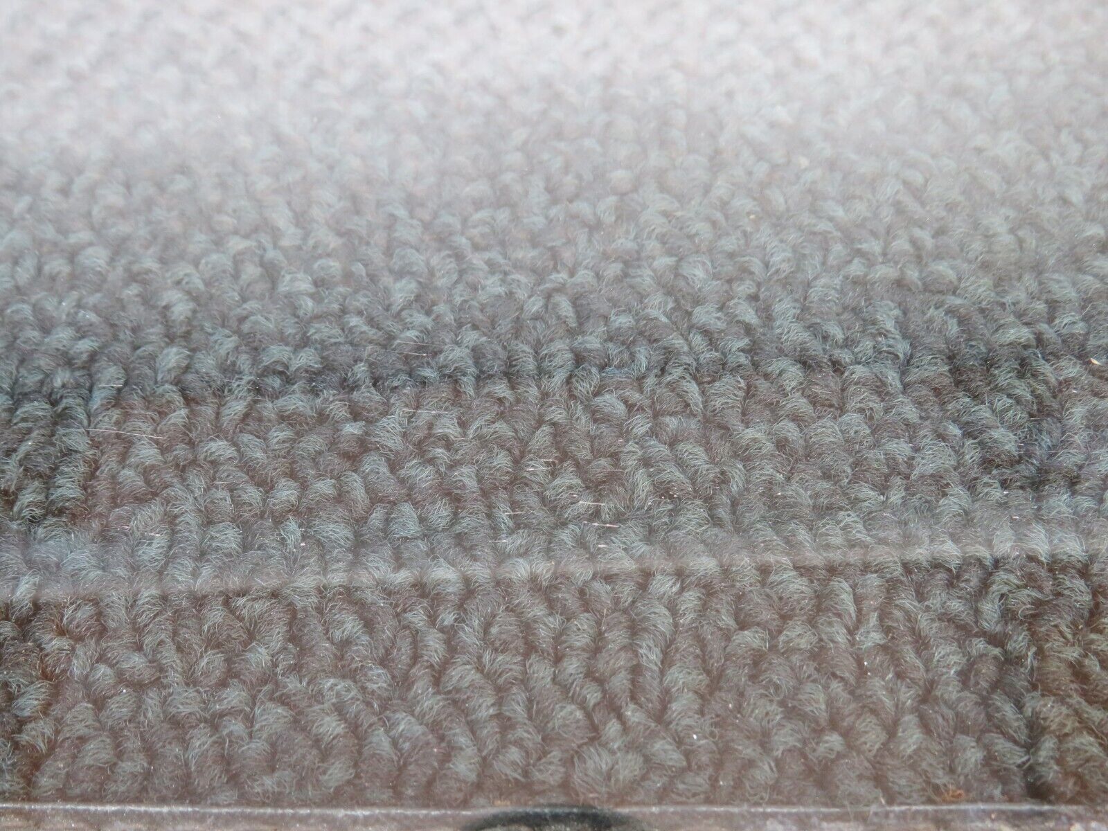 37515 Mercedes-Benz W109 300SEL Front Right Door Window Glass